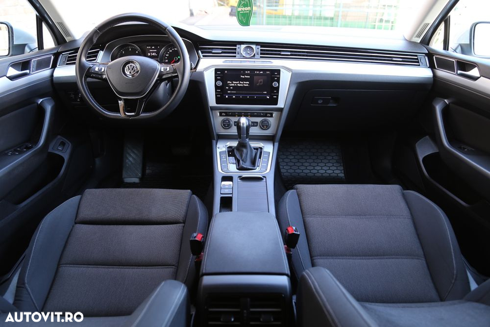 Volkswagen Passat 2.0 TDI DSG Comfortline - 3