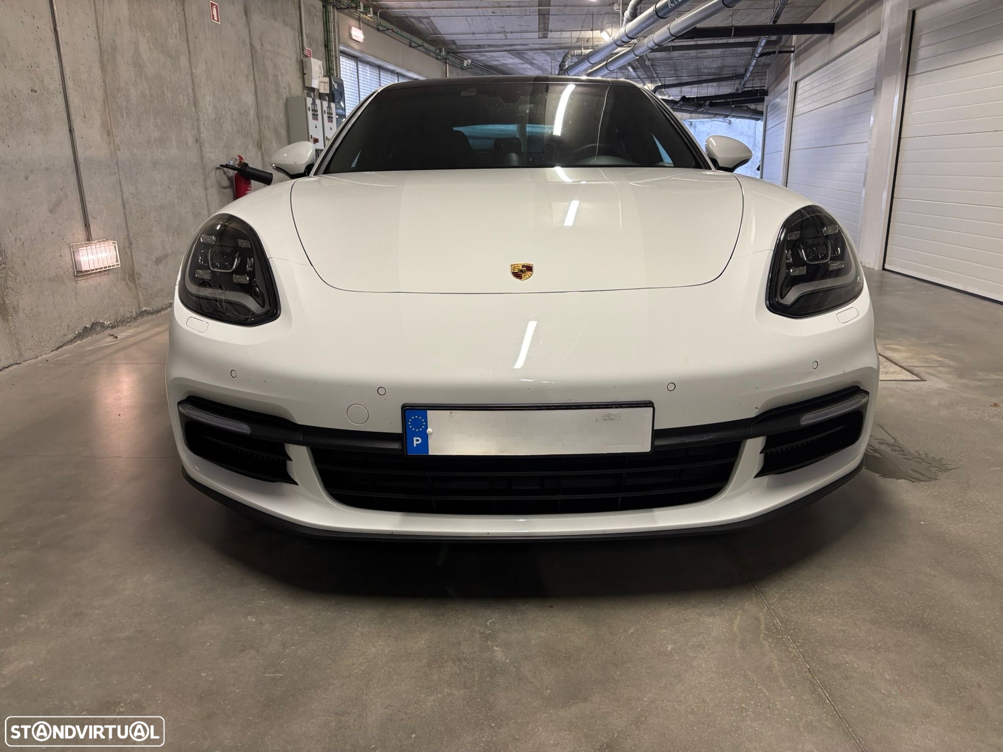 Porsche Panamera Sport Turismo 4 E-Hybrid - 3
