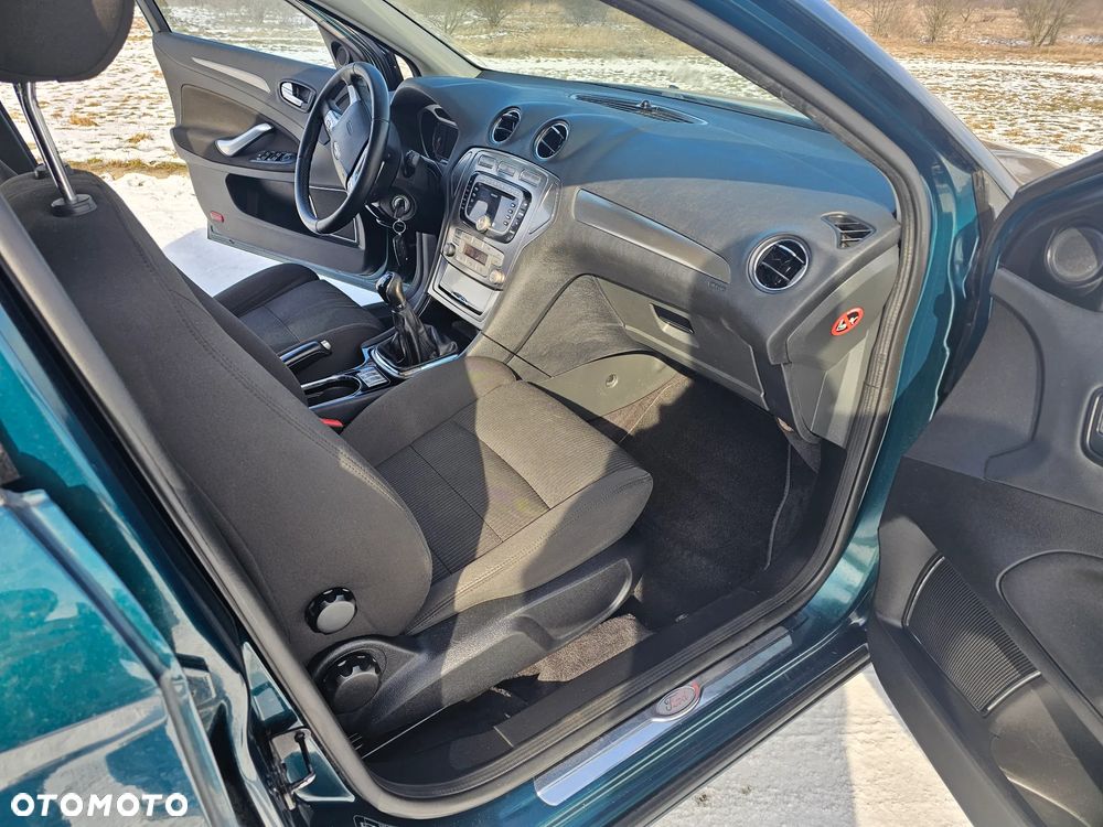 Ford Mondeo 2.0 Titanium - 13