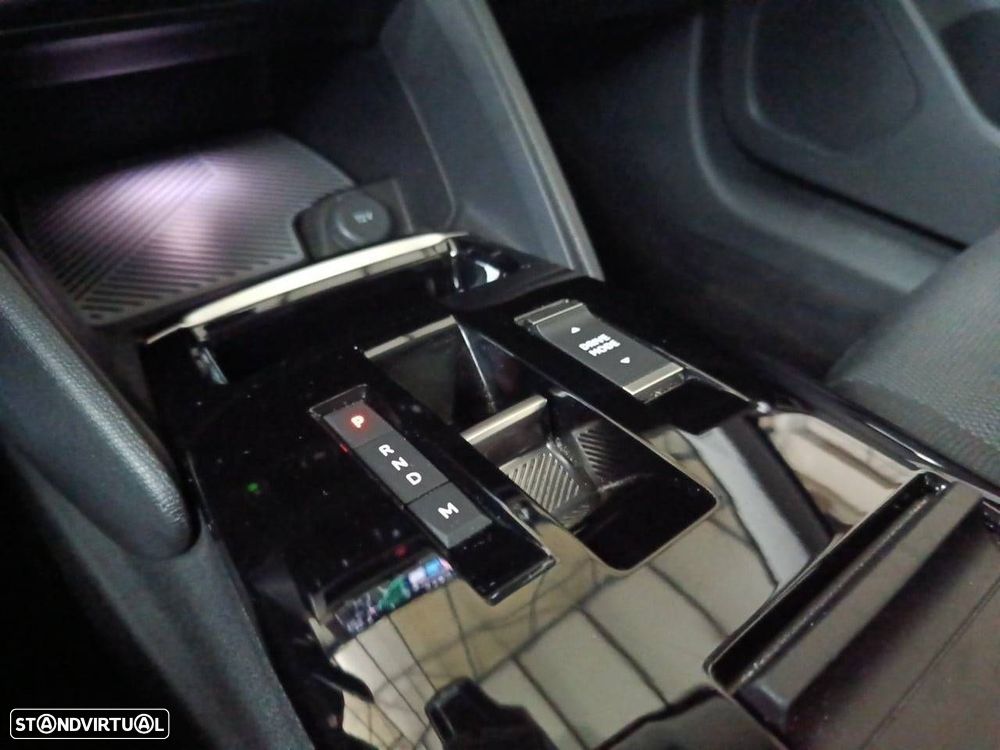 Citroën C4 1.2 Hybrid Plus e-DSC6 - 18