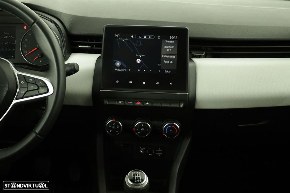 Renault Clio 1.0 TCe Evolution - 9