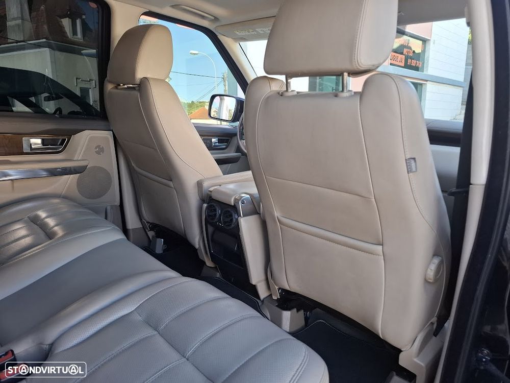 Land Rover Range Rover Sport 3.0 TDV6 HSE - 37