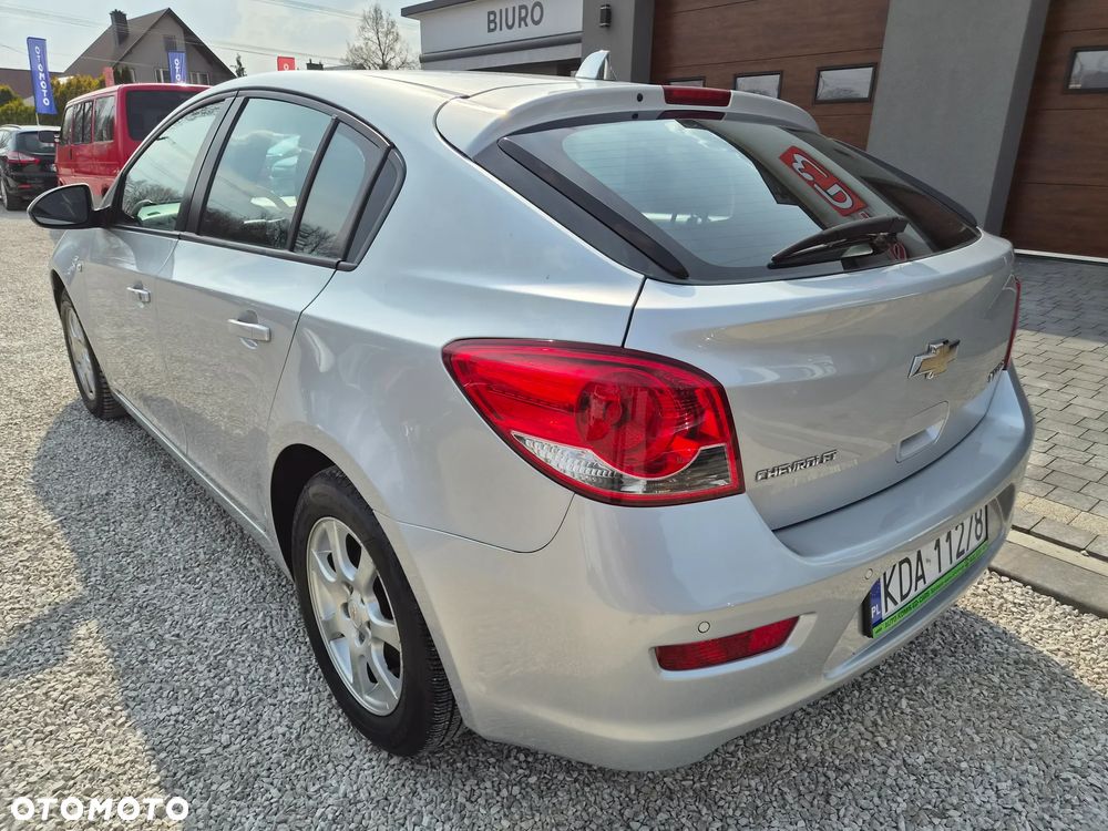 Chevrolet Cruze - 6