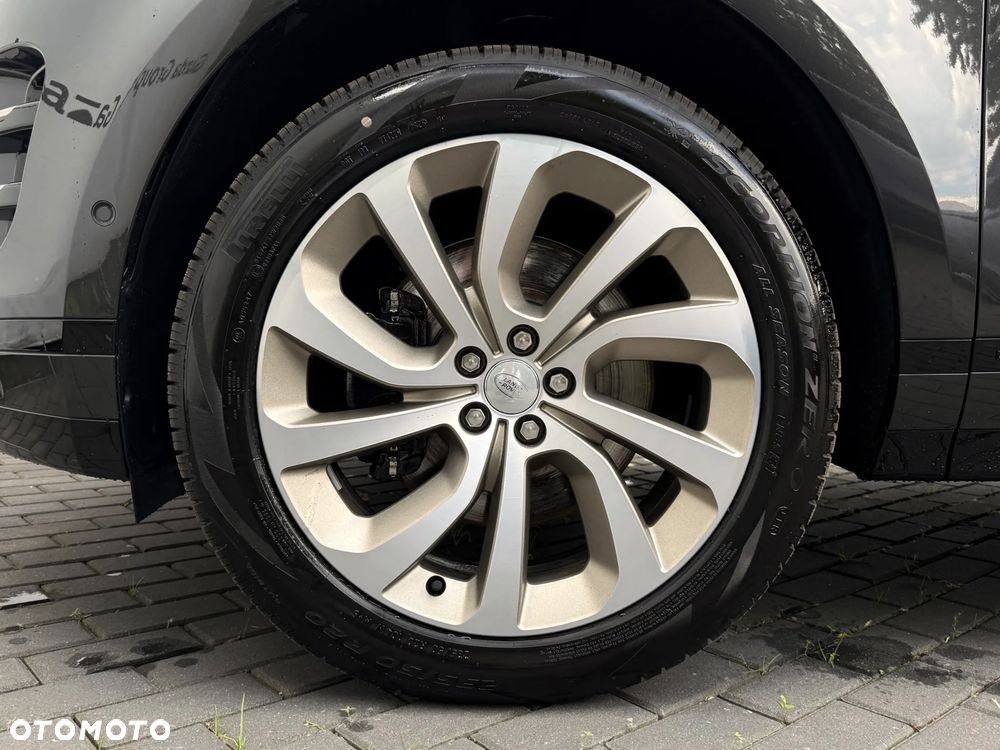 Land Rover Range Rover Evoque 2.0 D200 mHEV Hoxton Edition - 19