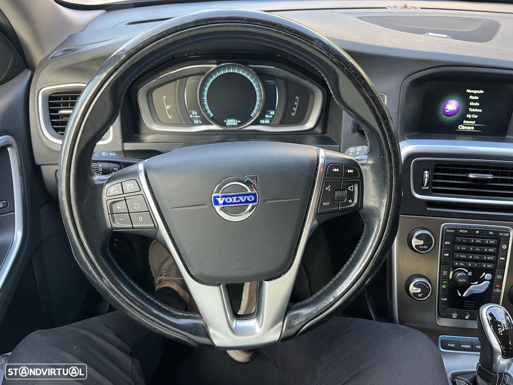 Volvo V60 D6 Plug-In-Hybrid AWD Geartronic Pure Limited - 38