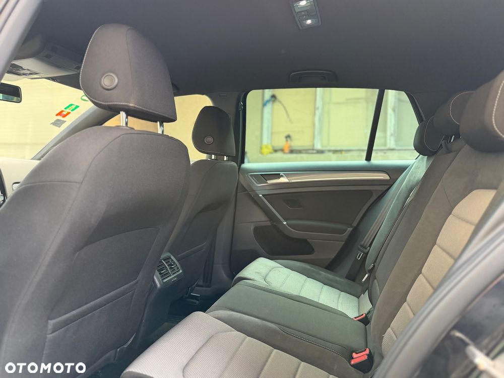 Volkswagen Golf 2.0 TDI (BlueMotion Technology) DSG Highline - 30