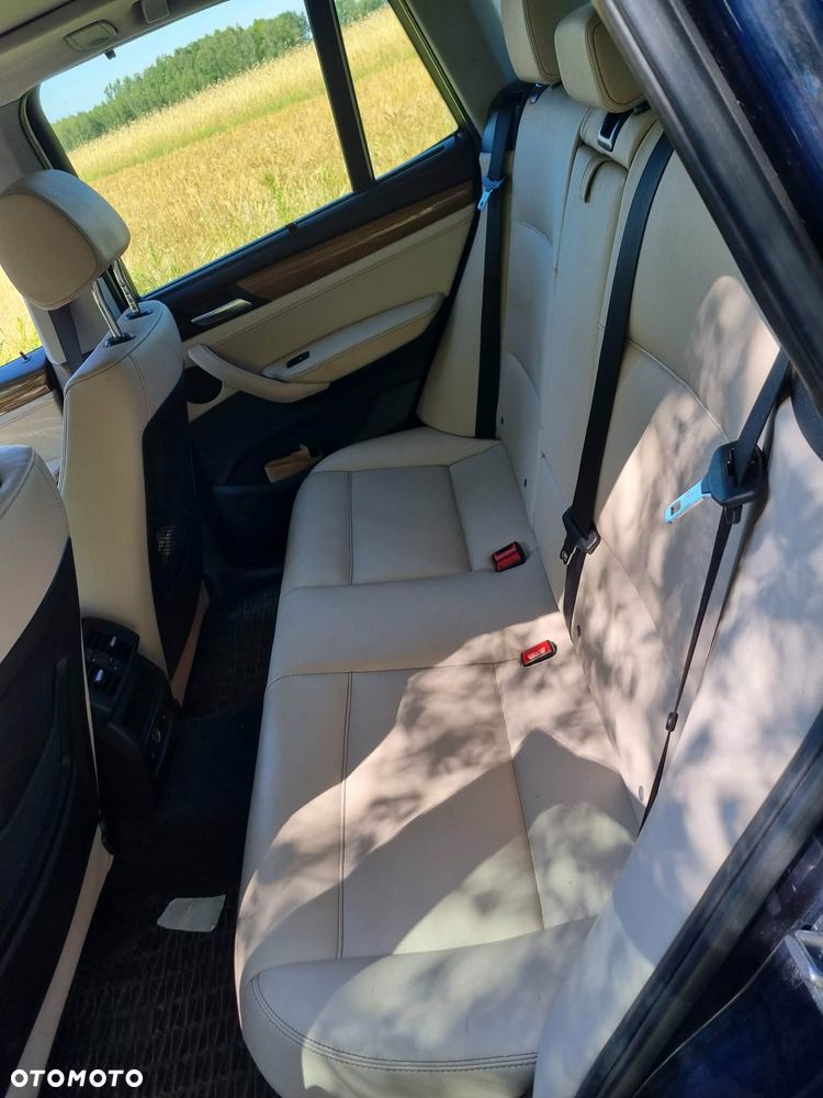 BMW X3 xDrive28i - 7