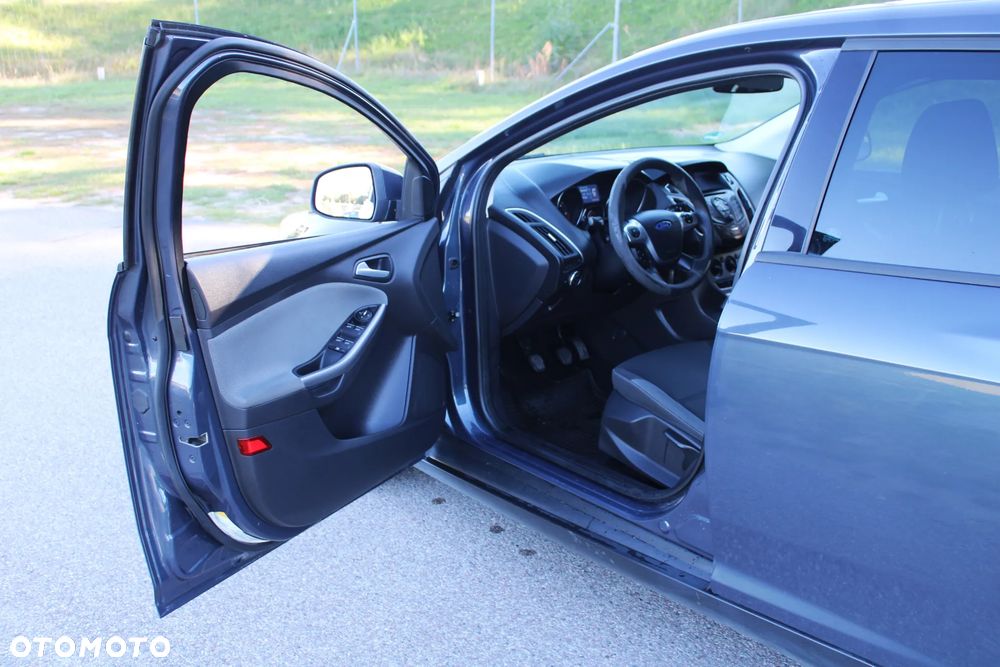 Ford Focus SW - 19