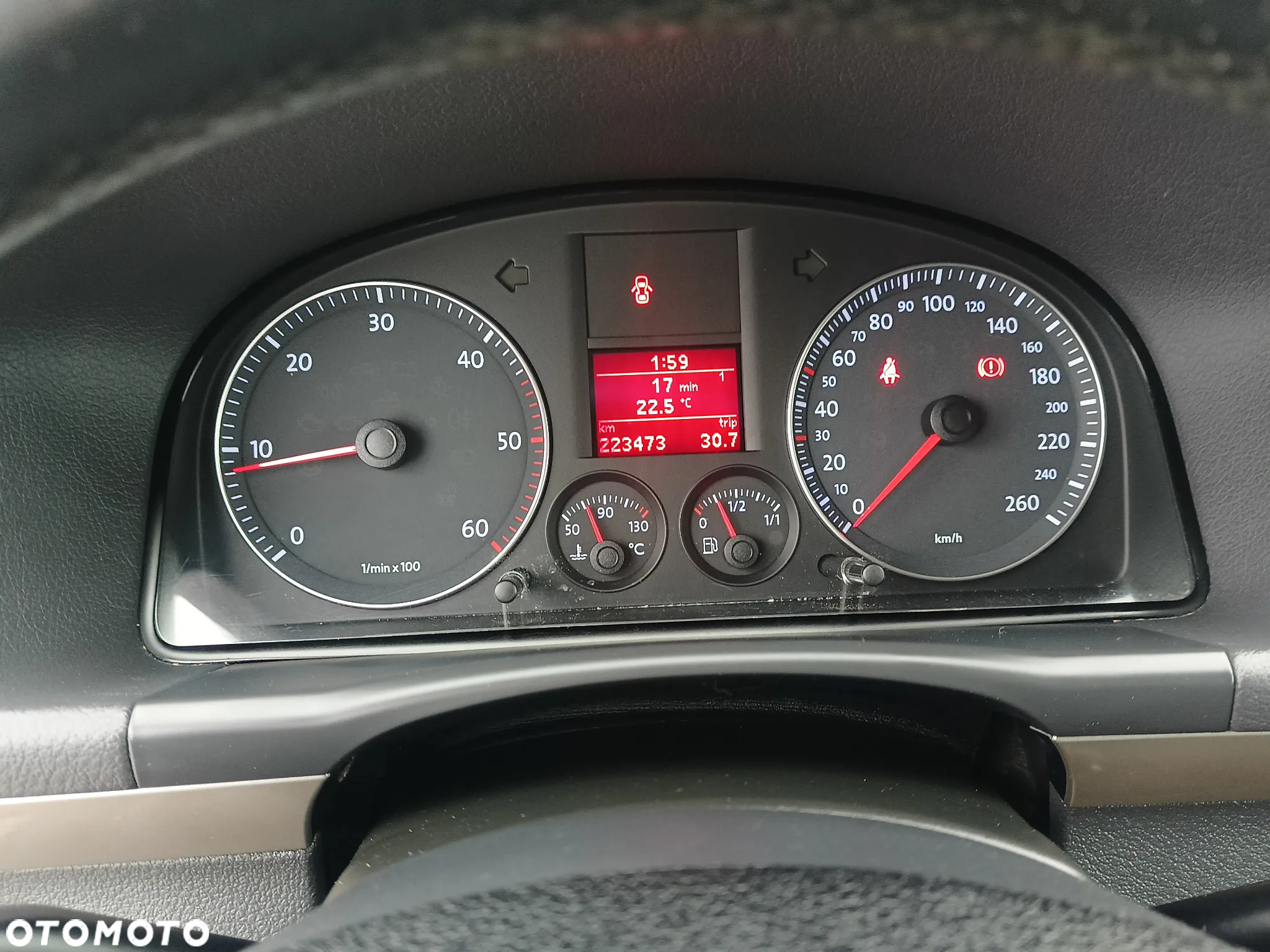 Volkswagen Touran 2.0 TDI DPF Cross - 24