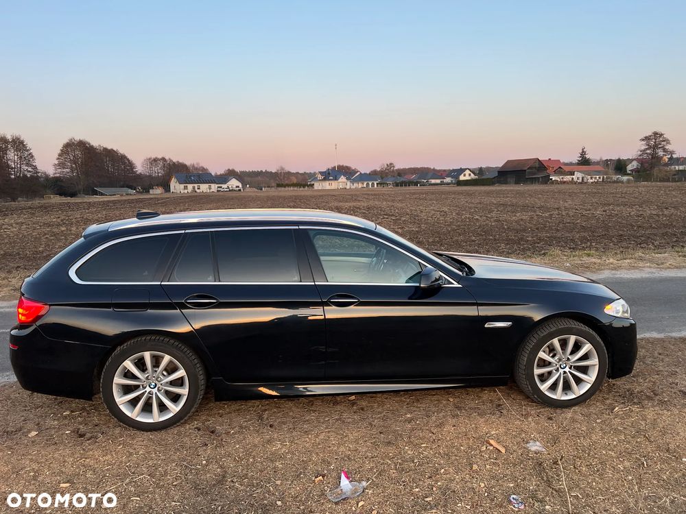 BMW Seria 5 530d xDrive Sport-Aut - 3