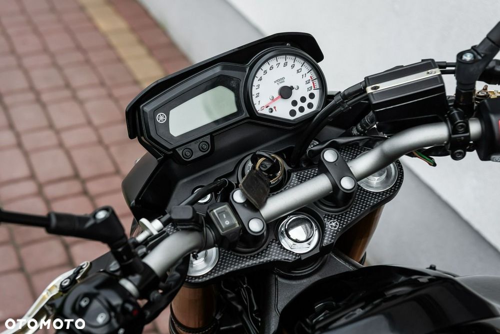 Yamaha FZ - 8