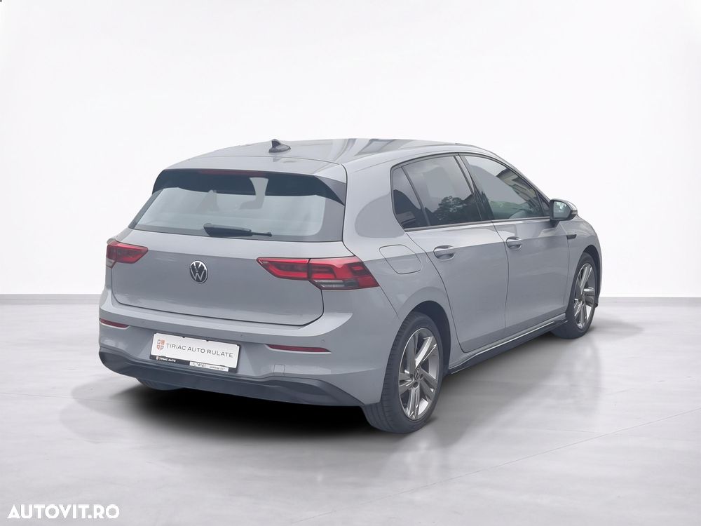 Volkswagen Golf - 6