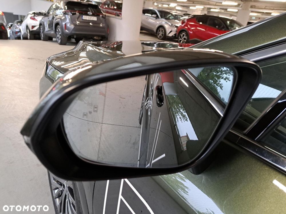 Lexus RX 450h+ Omotenashi - 33