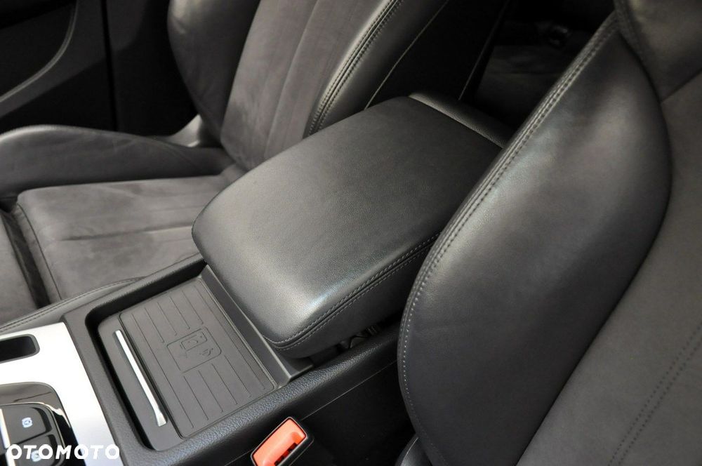 Audi Q5 Sportback - 25