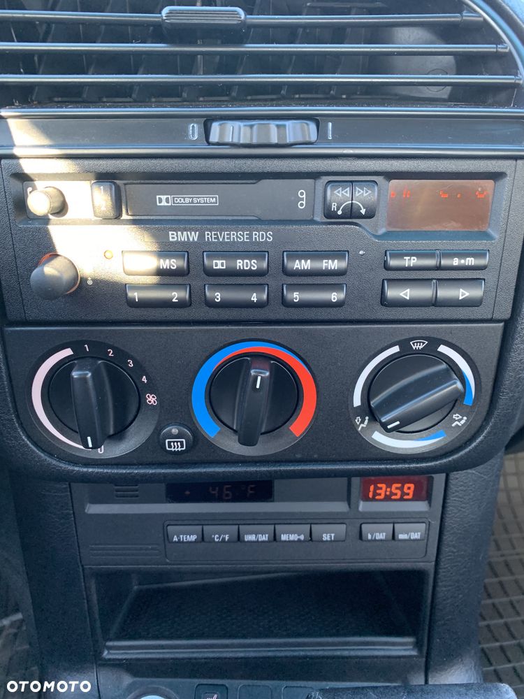BMW Seria 3 318i - 15