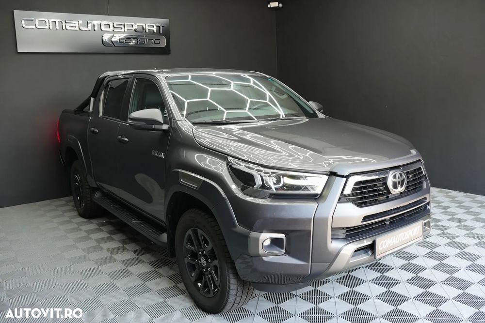 Toyota Hilux 2.8D 204CP 4x4 Double Cab AT Invincible - 1
