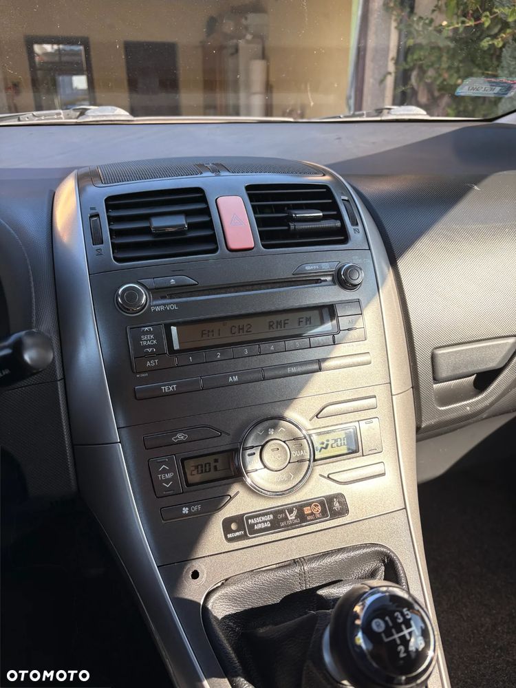 Toyota Auris 2.0 D-4D Prestige - 8