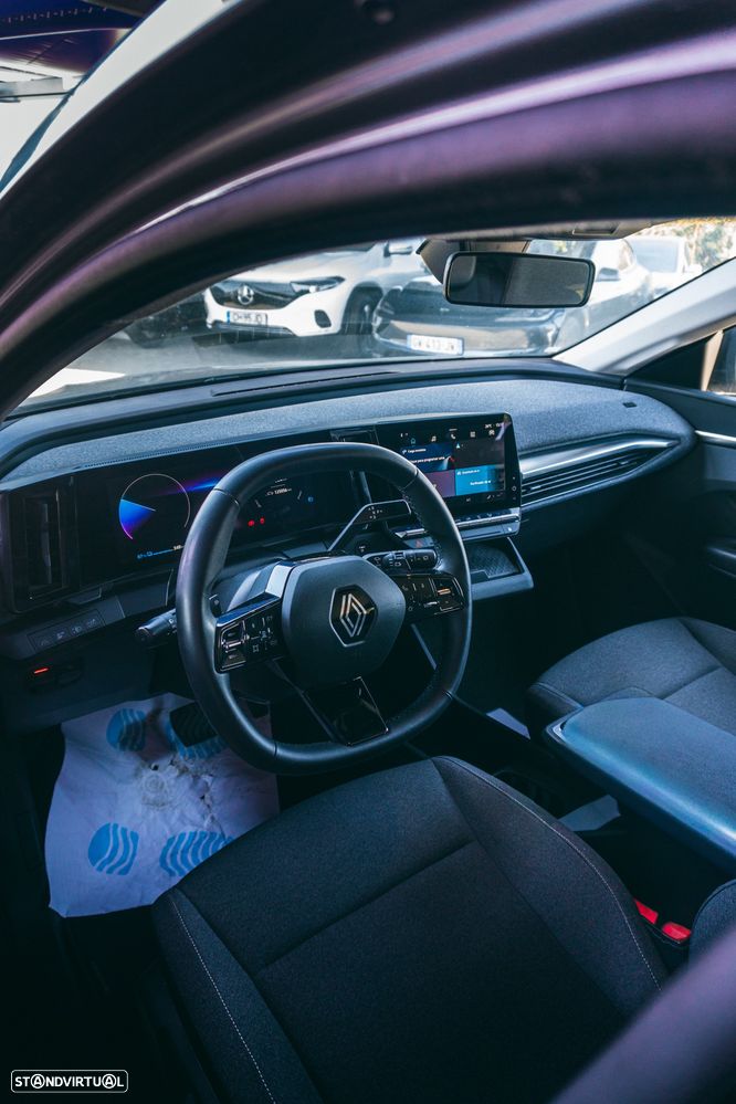 Renault Mégane E-Tech EV60 220hp optimum charge Equilibre — fotografia 8