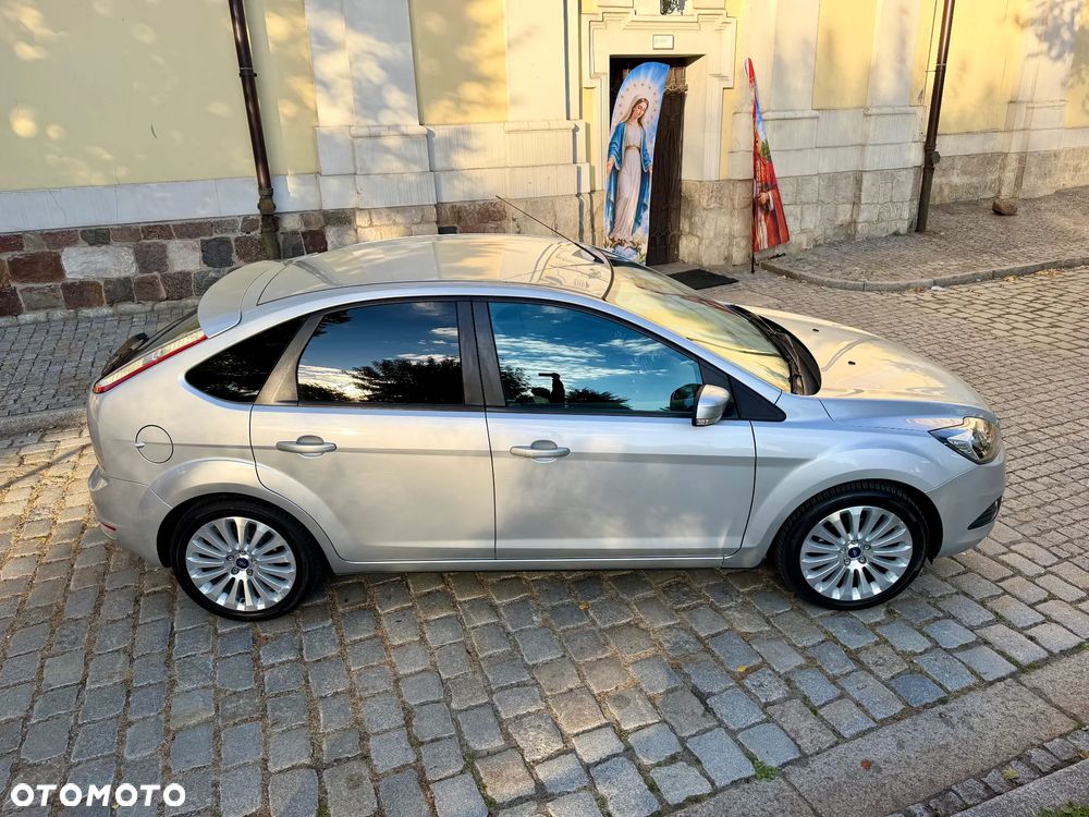 Ford Focus 1.6 Ti-VCT Titanium - 21
