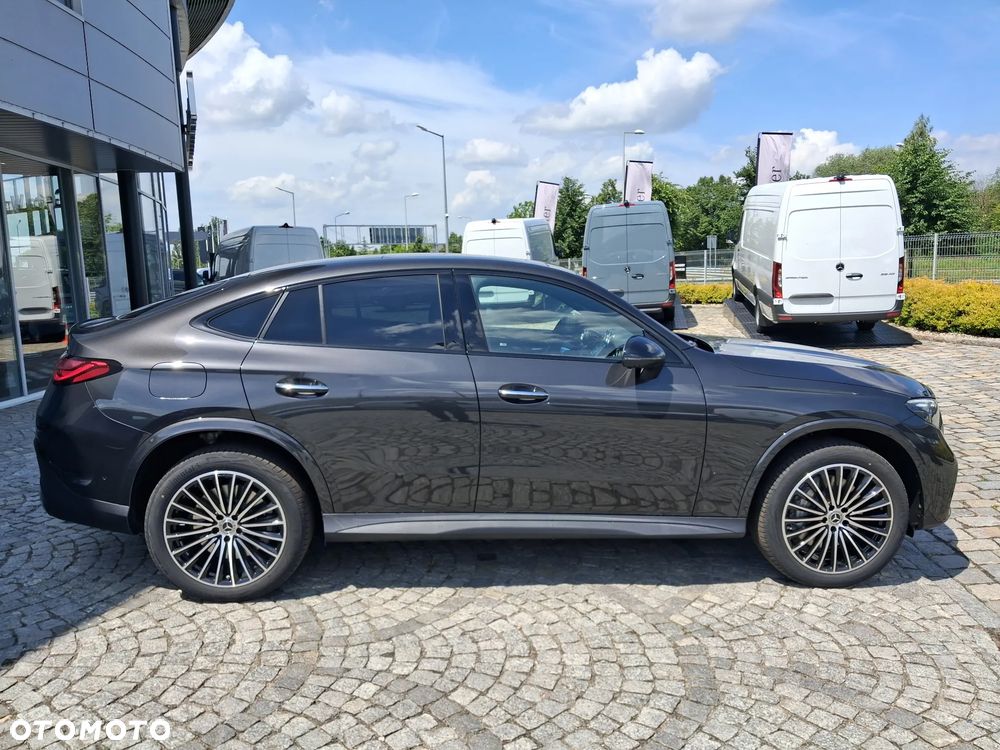 Mercedes-Benz GLC 300 de 4-Matic AMG Line - 8