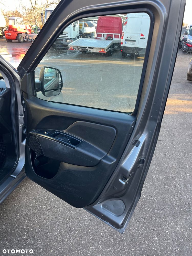 Fiat Doblo - 10