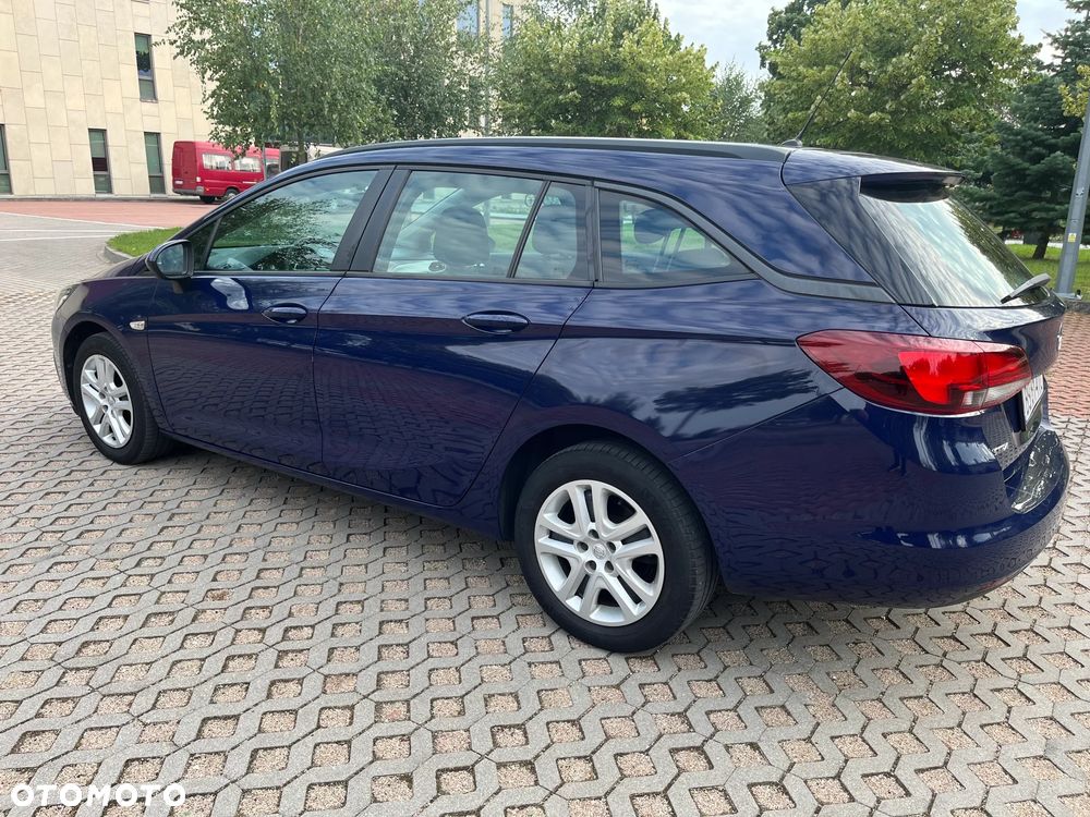 Opel Astra - 4