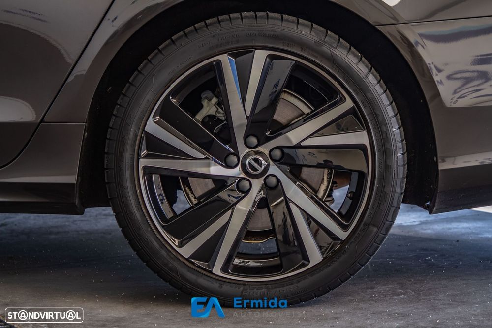Volvo V90 2.0 T6 PHEV R-Design AWD - 17