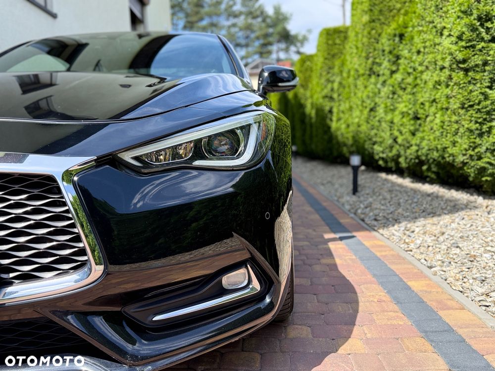 Infiniti Q60 - 35