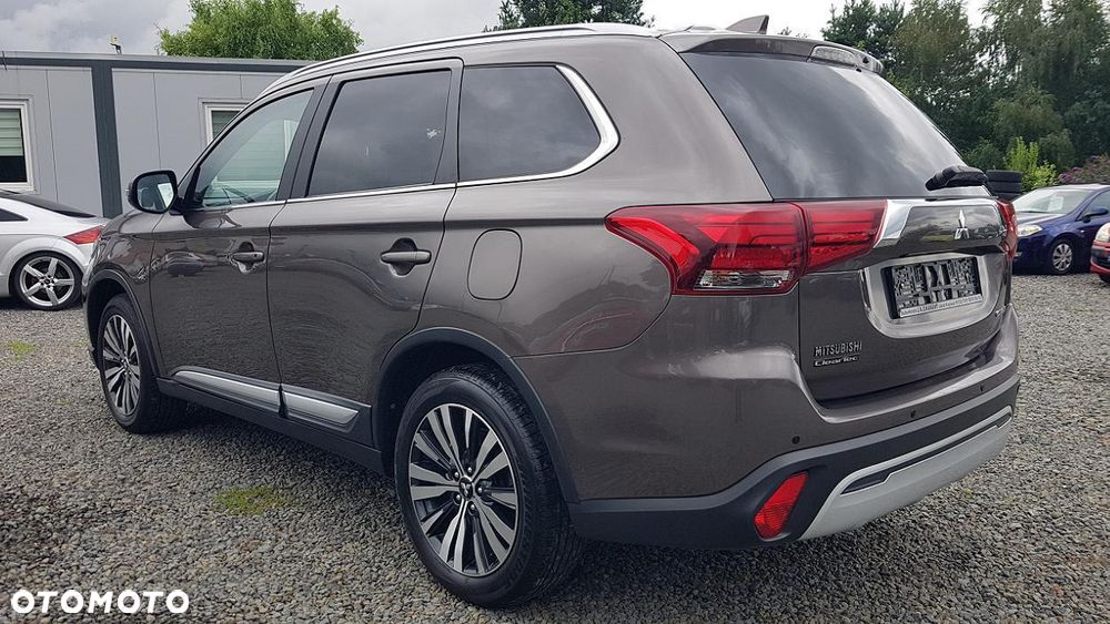 Mitsubishi Outlander 2.0 2WD CVT Spirit - 5