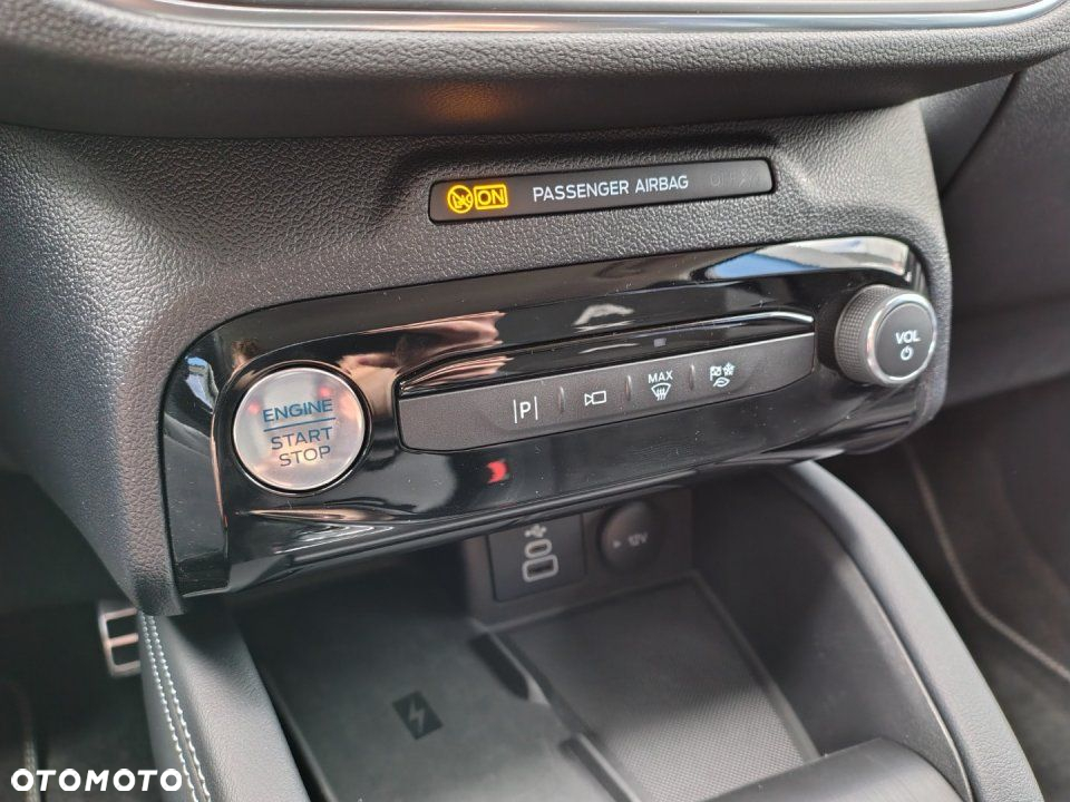 Ford Kuga - 18