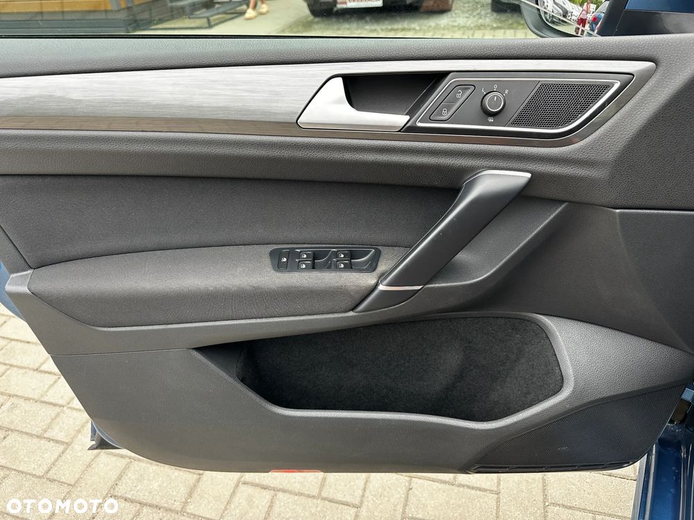 Volkswagen Golf Sportsvan - 20