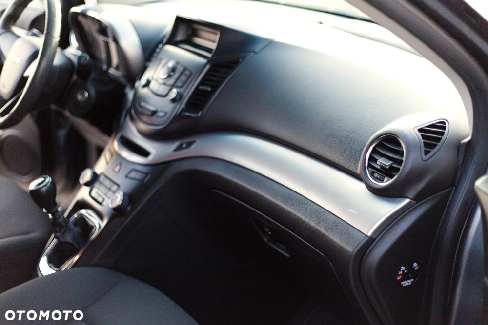 Chevrolet Orlando 1.8 LS - 8