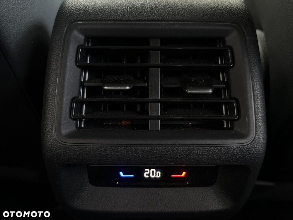 Volkswagen Tiguan 2.0 TDI SCR Elegance DSG - 31