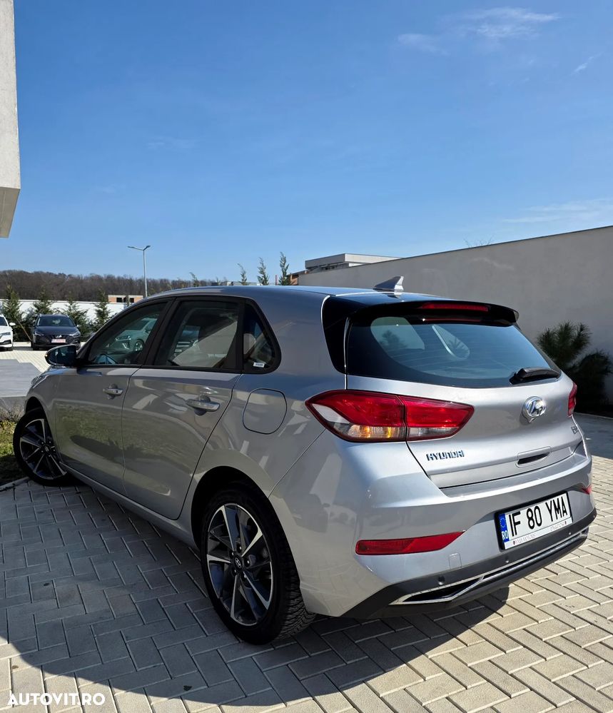 Hyundai i30 1.0 T-GDI 48V-Hybrid DCT Select - 10