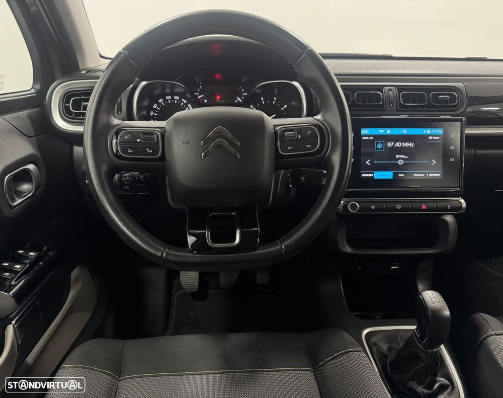 Citroën C3 1.2 PureTech Shine - 28