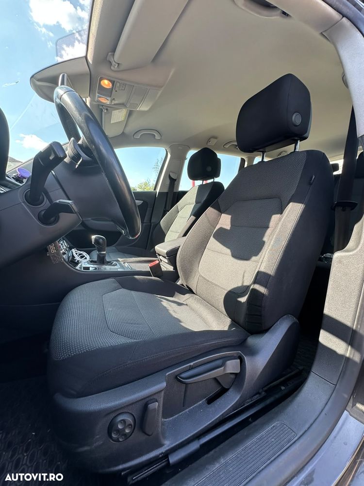 Volkswagen Passat 2.0 TDI DSG BlueMotion Technology Business Edition - 7