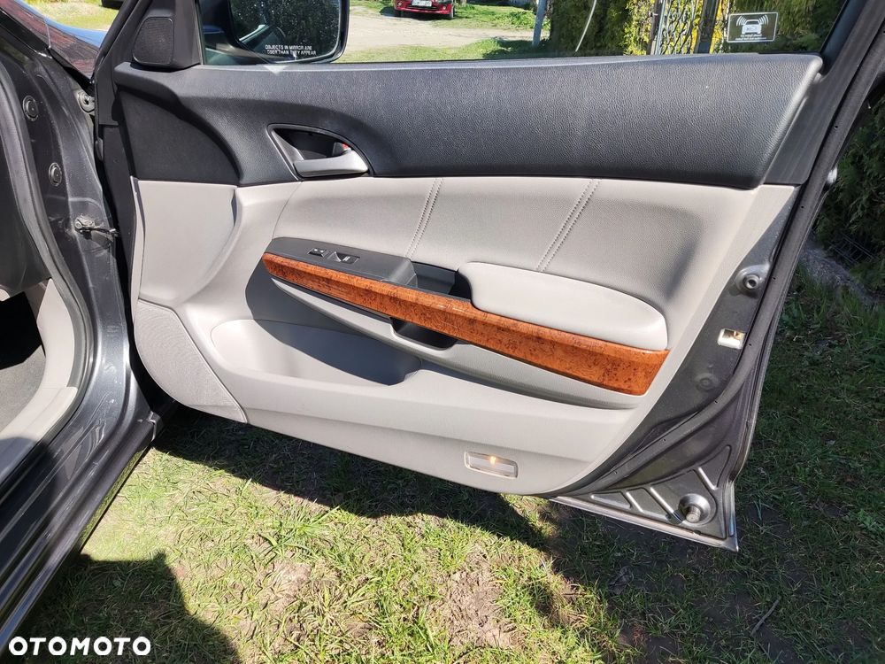 Honda Accord 2.4 Executive - 8