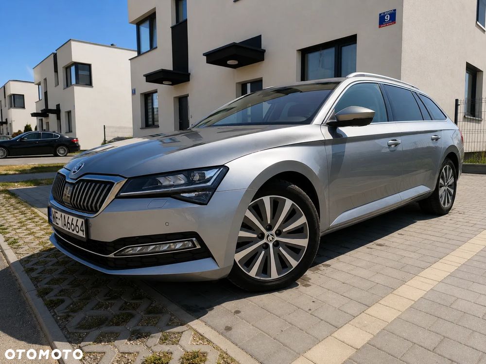Skoda Superb 2.0 TDI SCR Style DSG - 32