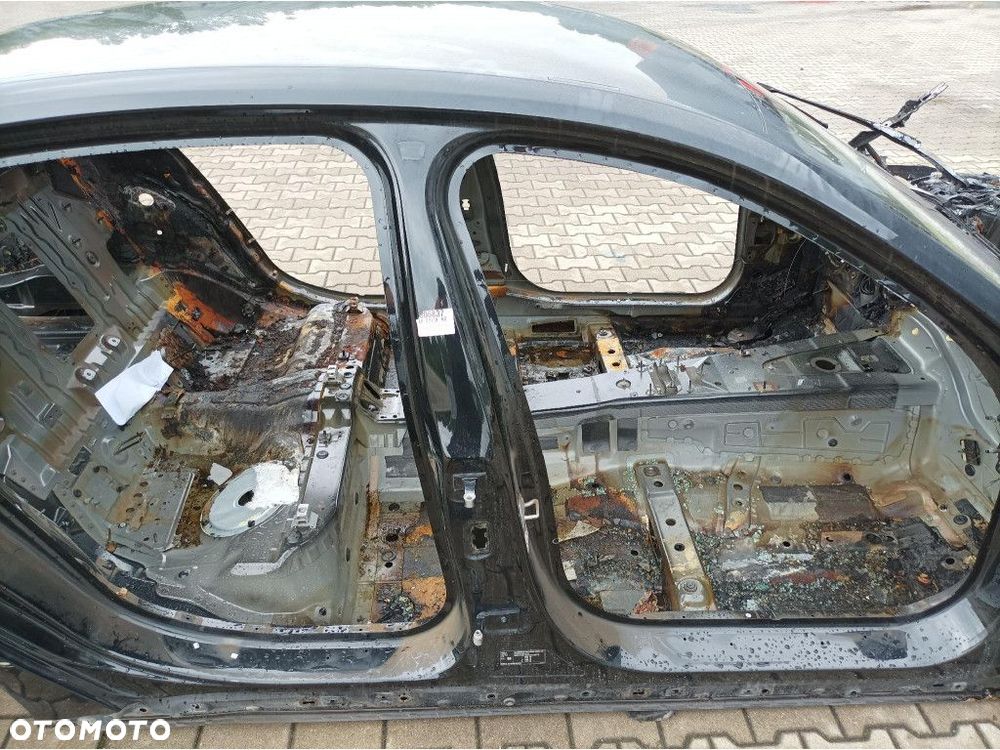 BMW 7 G11 PRÓG PRAWY SŁUPEK A B 475 - 2