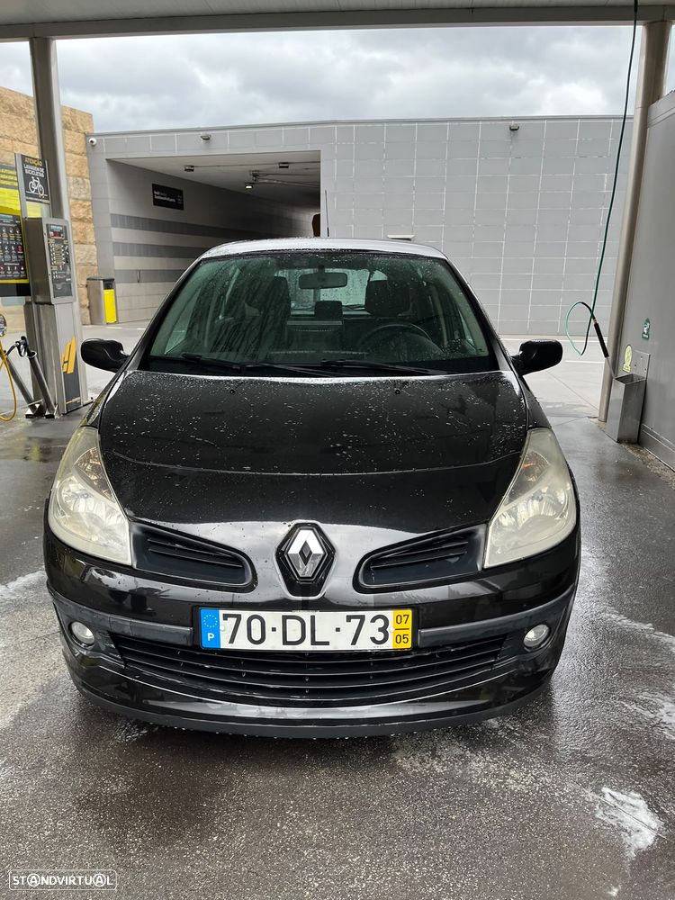 Renault Clio 1.2 16V Dynamique - 1