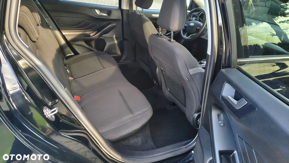 Ford Focus - 11