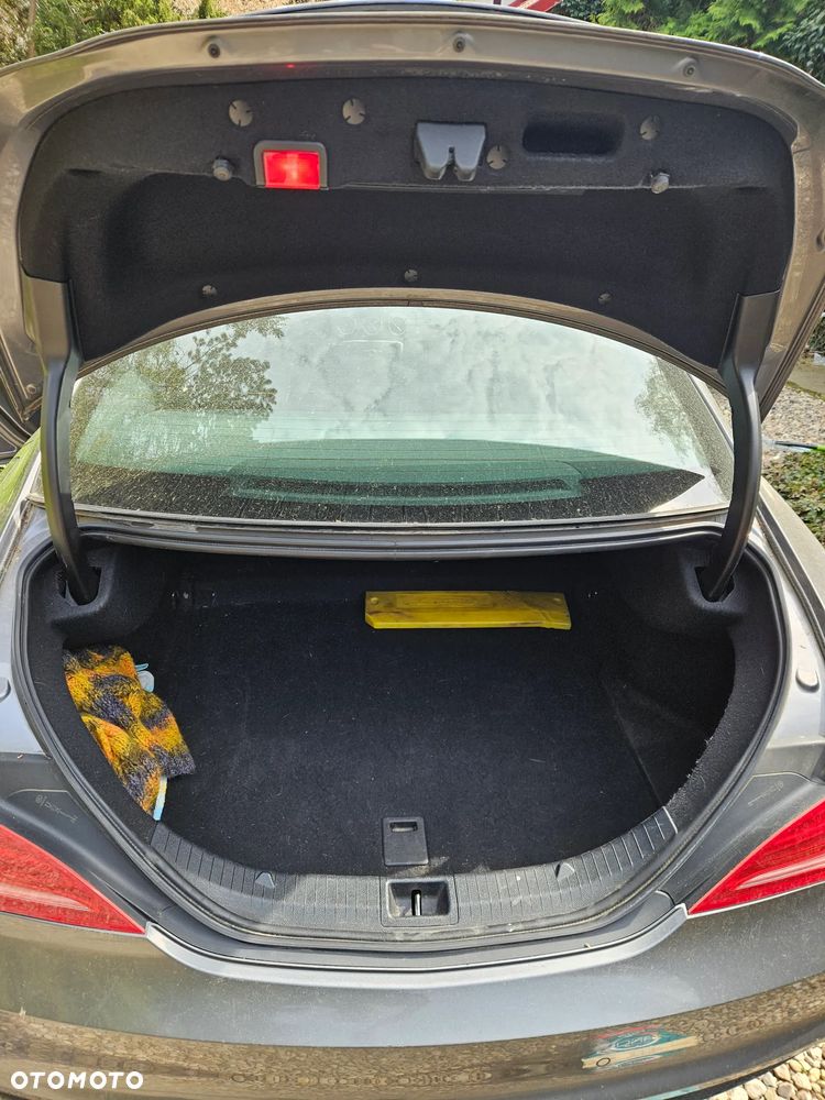 Mercedes-Benz CLA - 10