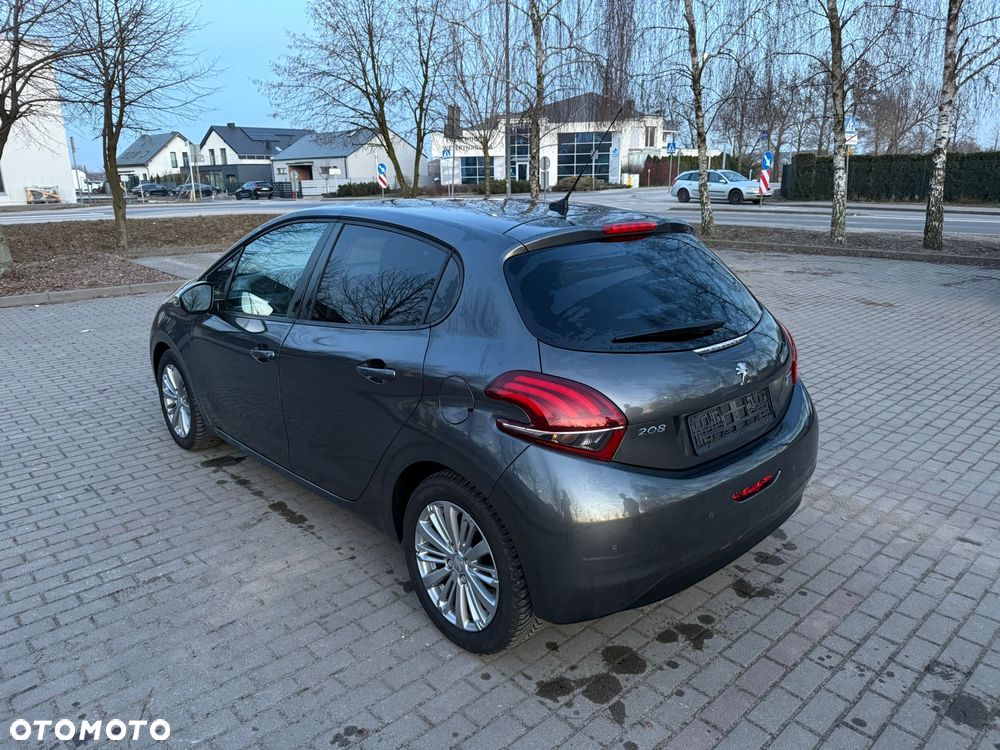 Peugeot 208 1.2 PureTech Style - 5