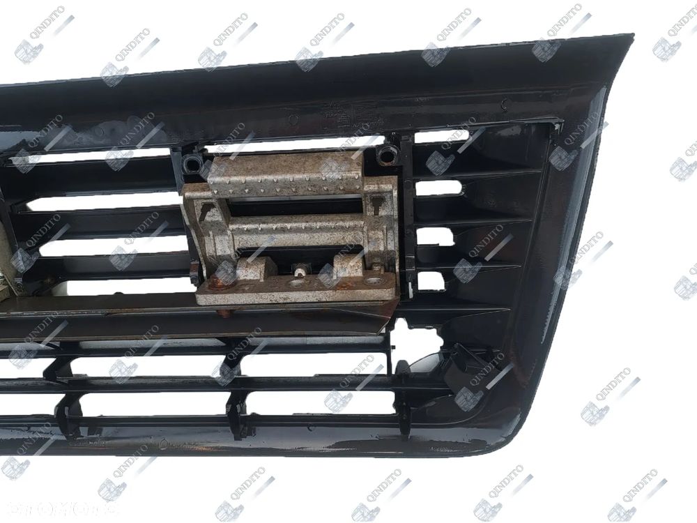ATRAPA GRILL  DAF XF 95 1312789 1363367 / 1637823 - 4