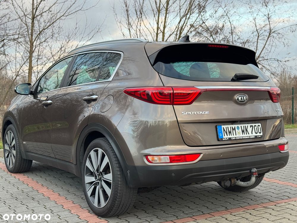 Kia Sportage 2,0 CRDI AWD Platinum - 9