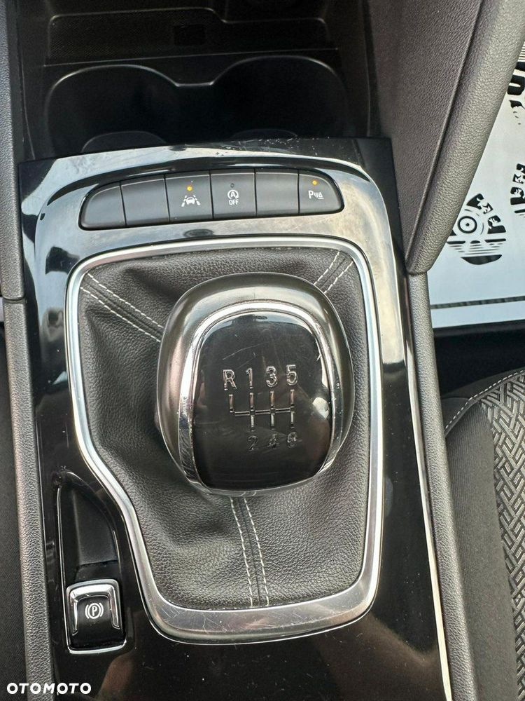 Opel Insignia - 15