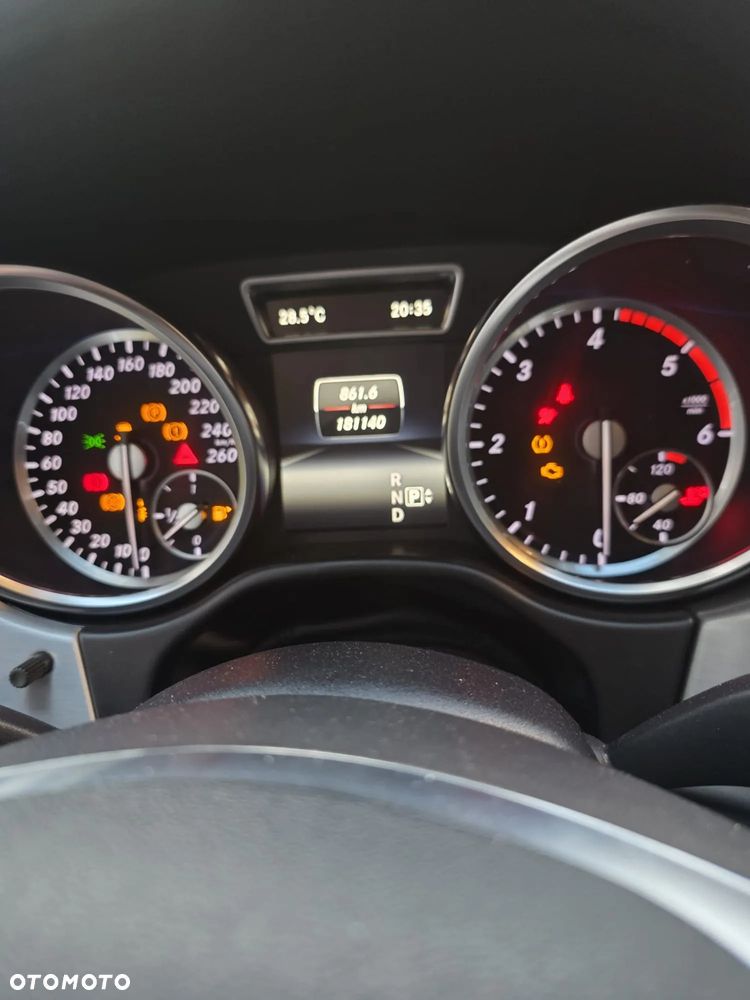 Mercedes-Benz ML - 8