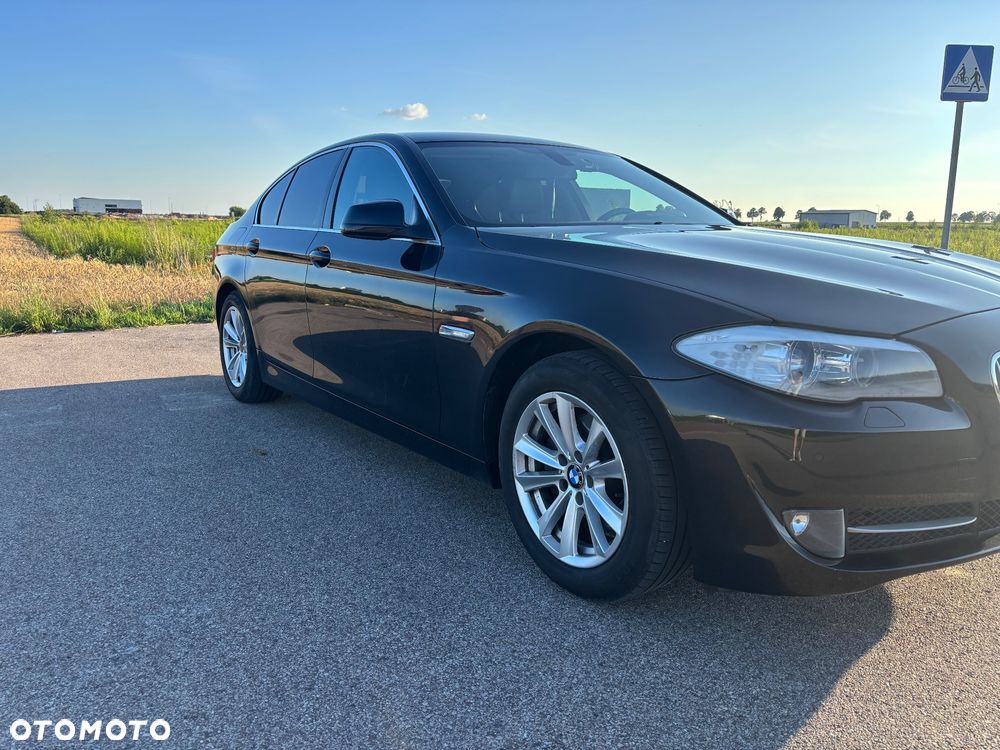 BMW Seria 5 520d xDrive - 3
