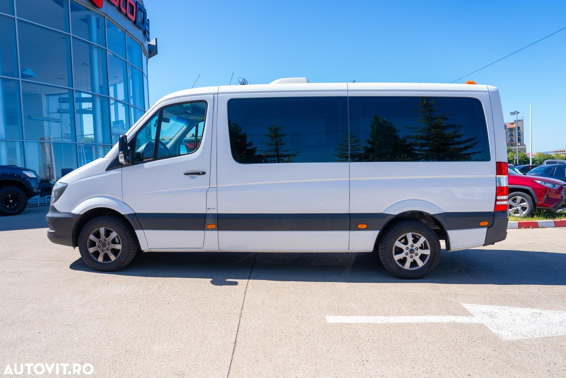 Mercedes-Benz Sprinter - 2