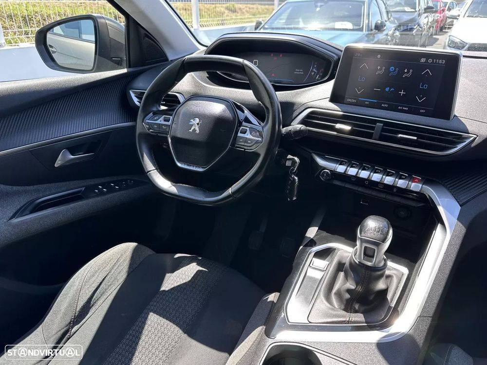 Peugeot 5008 1.2 PureTech Allure Pack - 22